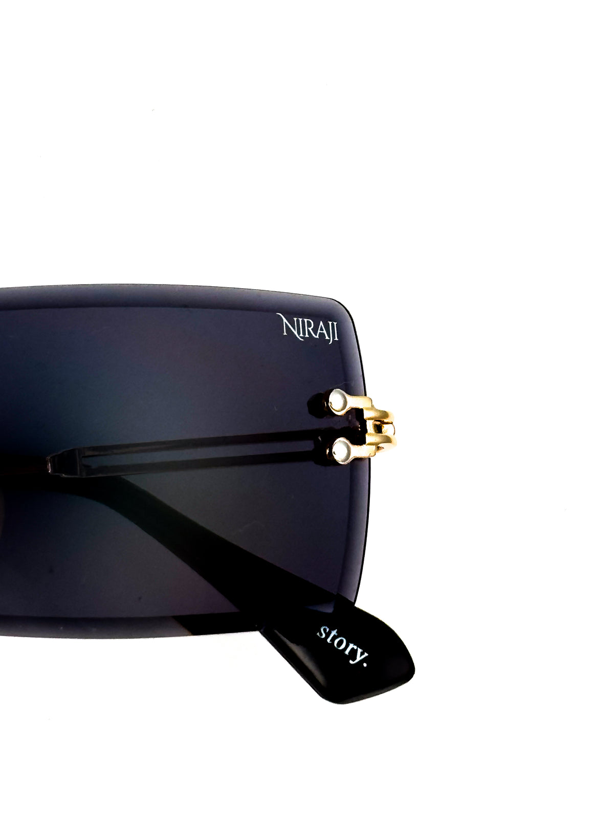 Fame | Black